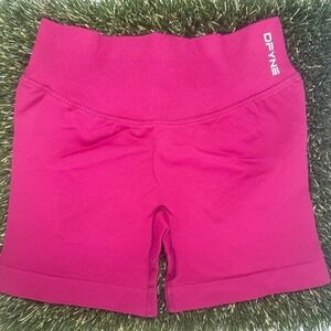 Dfyne impact shorts 4.5" berry extra small